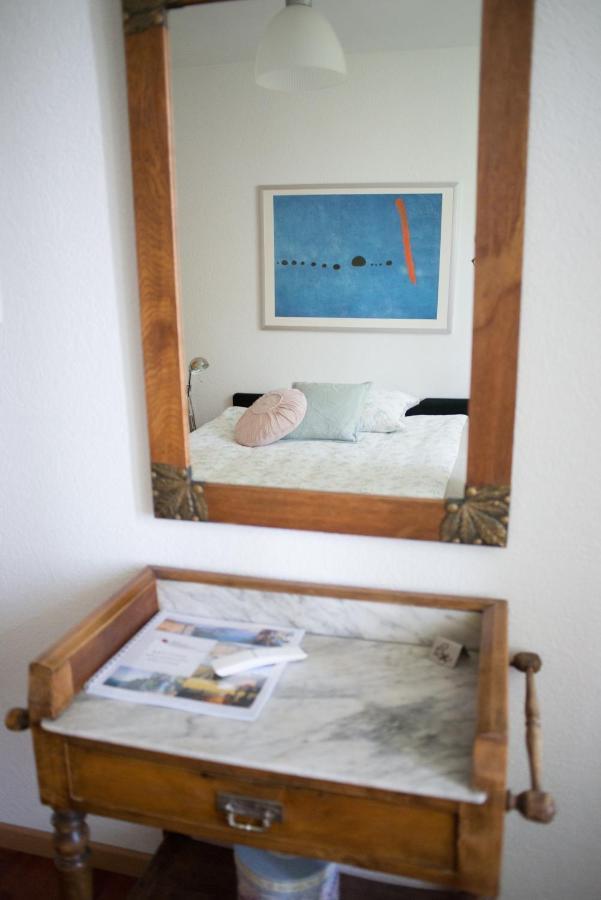 Hotel De La Beroche Saint-Aubin-Sauges エクステリア 写真