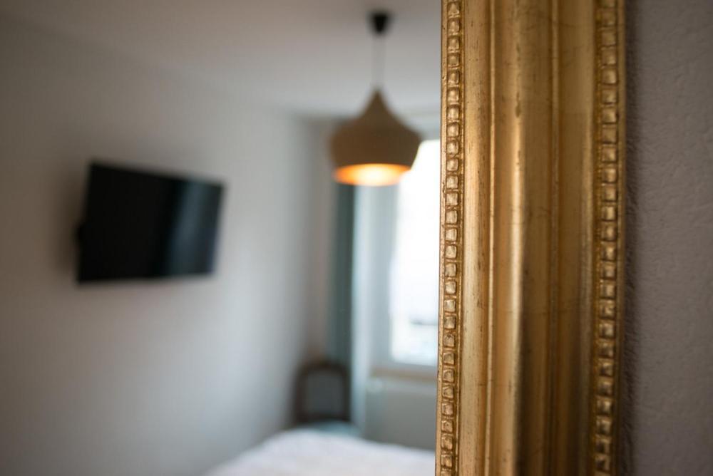Hotel De La Beroche Saint-Aubin-Sauges エクステリア 写真